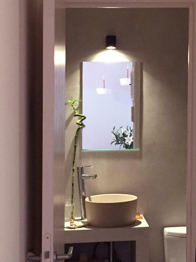 5Th Floor Bright Flat At Bohemian Exarcheia Apartment Athena Bagian luar foto